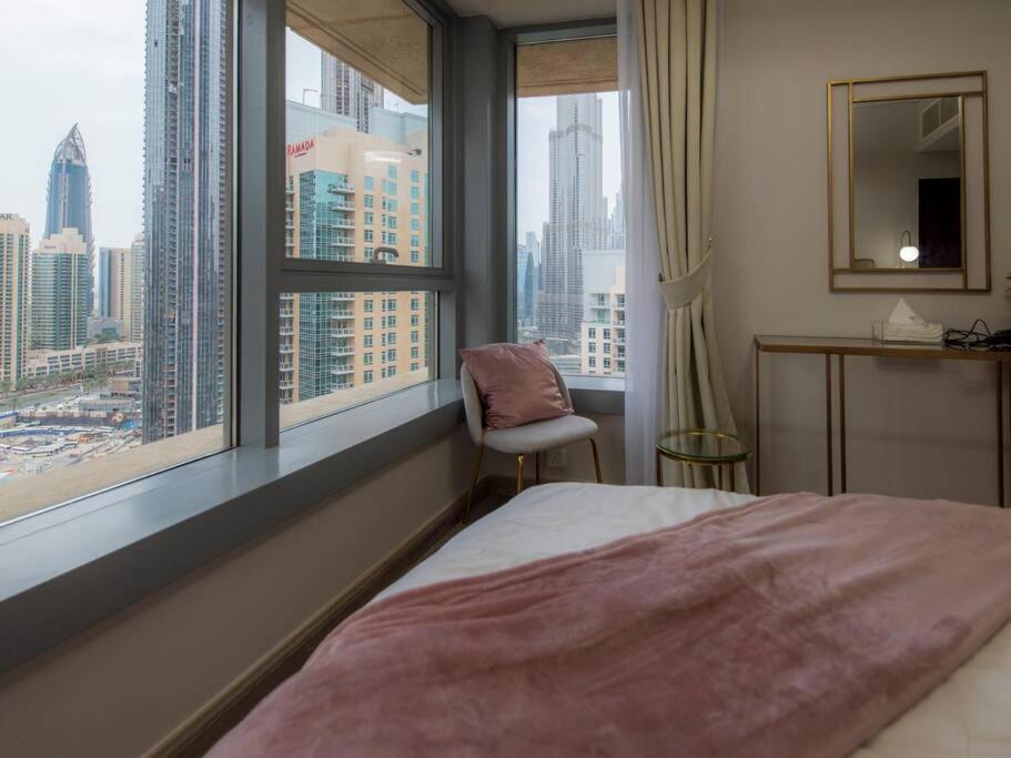 First Class 2Br With Full Burj Khalifa And Fountain View Dubai Exterior photo