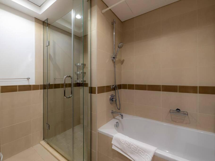 First Class 2Br With Full Burj Khalifa And Fountain View Dubai Exterior photo