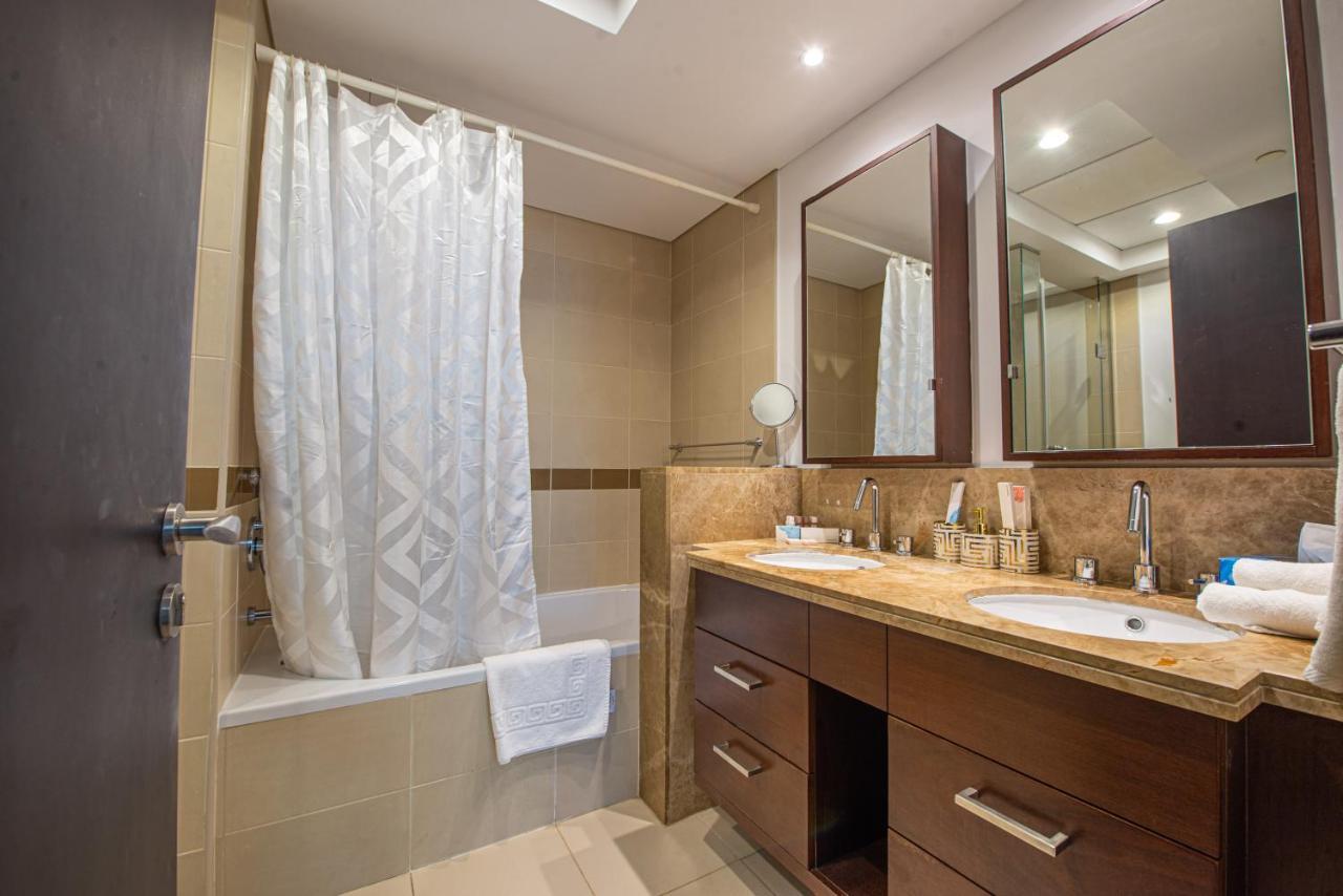 First Class 2Br With Full Burj Khalifa And Fountain View Dubai Exterior photo